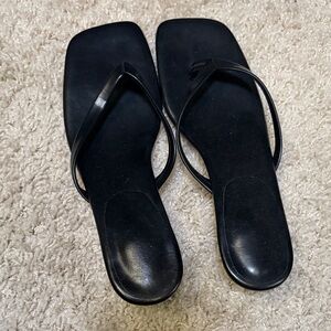 Sleek Black Women's Sandals